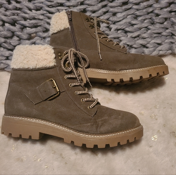 Universal Thread boots - Picture 2 of 4